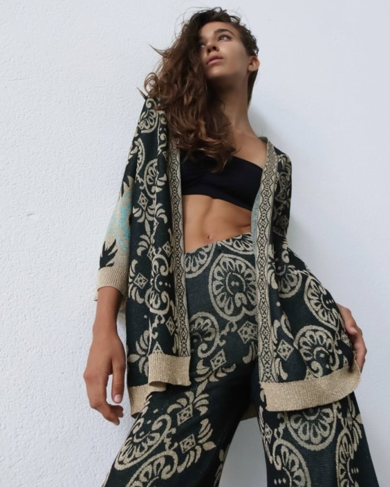 Agenzia Modelle Brescia • SOFIA BO • WOMEN, Fotomodella Legs / Hand, Fotomodella Over 20