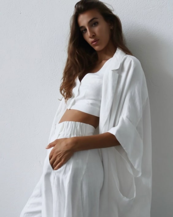 Agenzia Modelle Brescia • SOFIA BO • WOMEN, Fotomodella Legs / Hand, Fotomodella Over 20