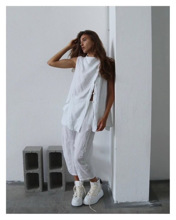 Agenzia Modelle Brescia • SOFIA BO • WOMEN, Fotomodella Legs / Hand, Fotomodella Over 20