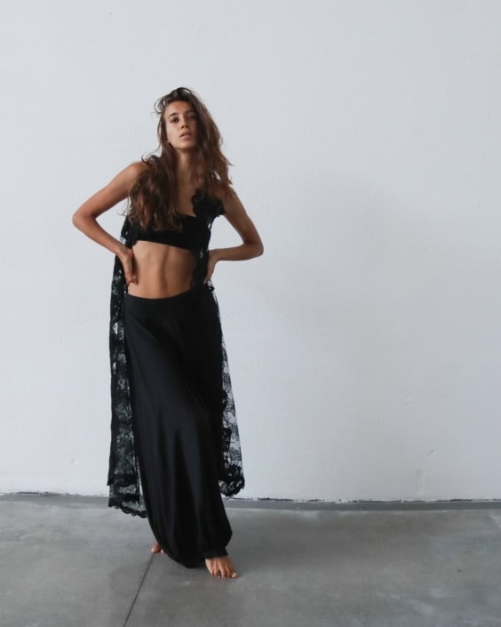 Agenzia Modelle Brescia • SOFIA BO • WOMEN, Fotomodella Legs / Hand, Fotomodella Over 20