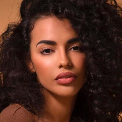 Agenzia Modelle Brescia &bull; VALENTINA V &bull; Donna