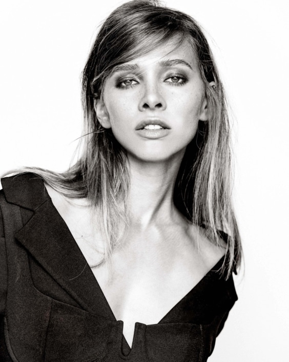 Agenzia Modelle Brescia &bull; TATIANA BR &bull; Fotomodella Influencer, WOMEN, Fotomodella Legs / Hand, Fotomodella Over 30