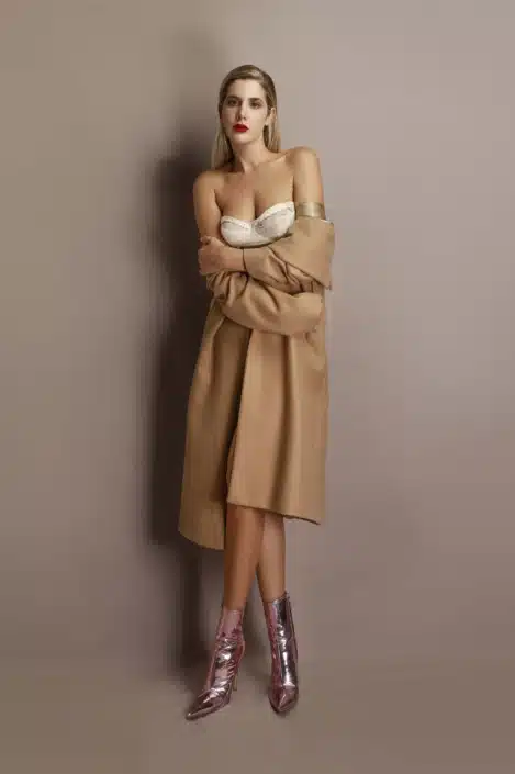 Agenzia Modelle Brescia &bull; TATIANA R &bull; Fotomodella Influencer, Fotomodella Legs / Hand, Fotomodella Over 20