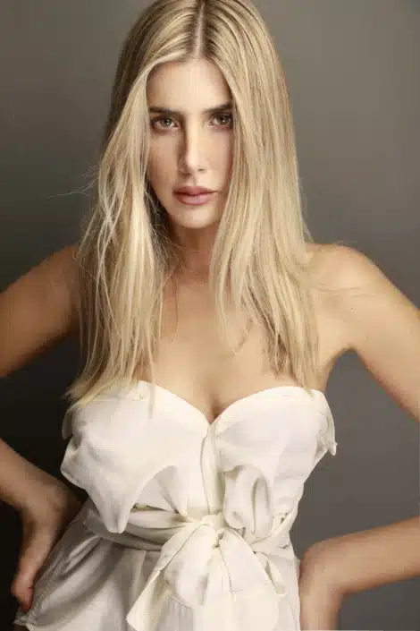 Agenzia Modelle Brescia &bull; TATIANA R &bull; Fotomodella Influencer, Fotomodella Legs / Hand, Fotomodella Over 20