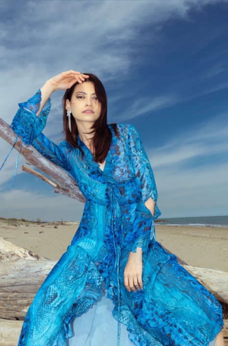 Agenzia Modelle Brescia &bull; THAISA R &bull; Fotomodella Influencer, WOMEN, Fotomodella Legs / Hand, Fotomodella Over 30