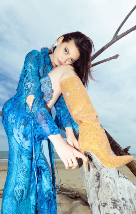 Agenzia Modelle Brescia &bull; THAISA R &bull; Fotomodella Influencer, WOMEN, Fotomodella Legs / Hand, Fotomodella Over 30