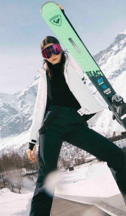 Agenzia Modelle Brescia &bull; THAISA R &bull; Fotomodella Influencer, WOMEN, Fotomodella Legs / Hand, Fotomodella Over 30