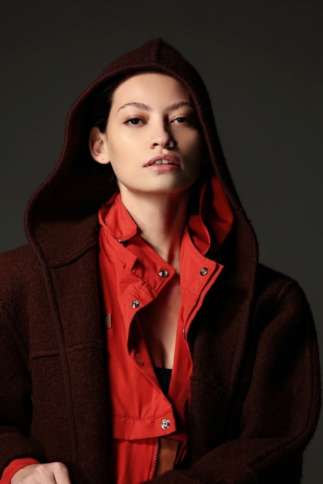 Agenzia Modelle Brescia &bull; THAISA R &bull; Fotomodella Influencer, WOMEN, Fotomodella Legs / Hand, Fotomodella Over 30