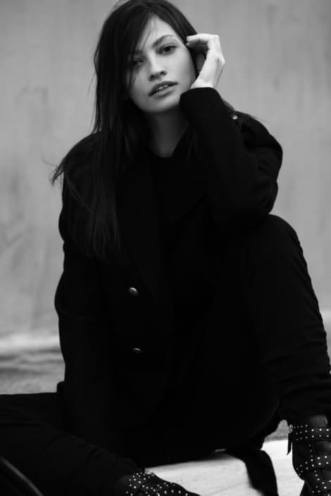 Agenzia Modelle Brescia &bull; THAISA R &bull; Fotomodella Influencer, WOMEN, Fotomodella Legs / Hand, Fotomodella Over 30