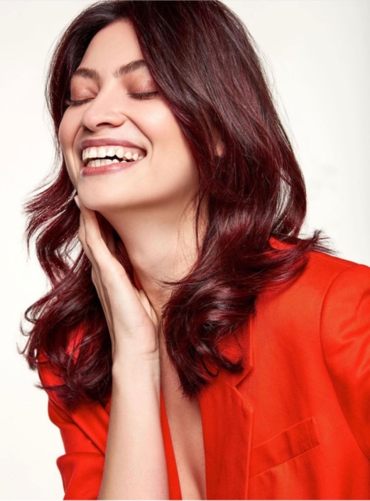 Agenzia Modelle Brescia &bull; THAISA R &bull; Fotomodella Influencer, WOMEN, Fotomodella Legs / Hand, Fotomodella Over 30