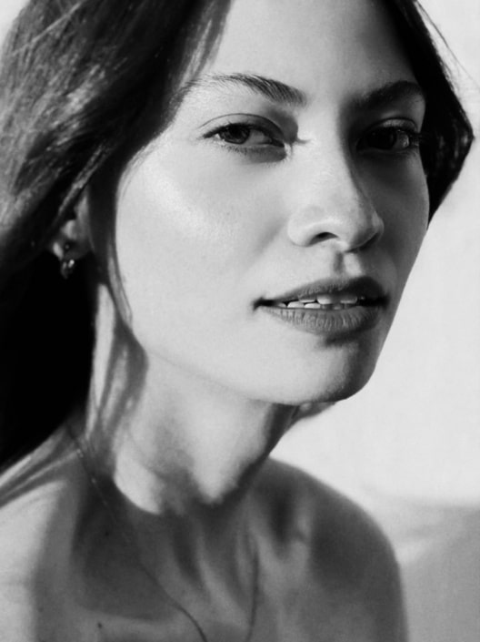 Agenzia Modelle Brescia &bull; THAISA R &bull; Fotomodella Influencer, WOMEN, Fotomodella Legs / Hand, Fotomodella Over 30