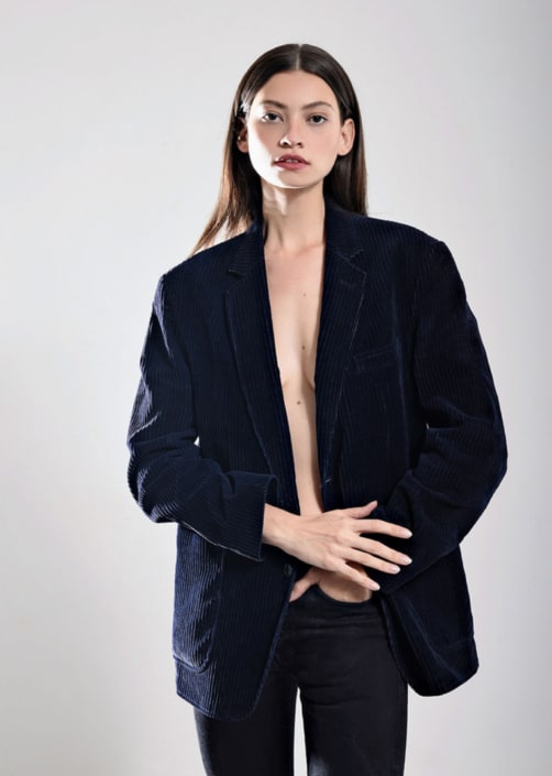 Agenzia Modelle Brescia &bull; THAISA R &bull; Fotomodella Influencer, WOMEN, Fotomodella Legs / Hand, Fotomodella Over 30