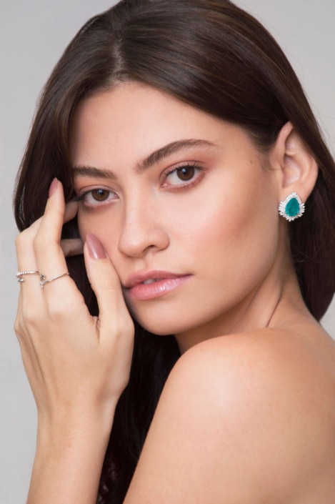 Agenzia Modelle Brescia &bull; THAISA R &bull; Fotomodella Influencer, WOMEN, Fotomodella Legs / Hand, Fotomodella Over 30