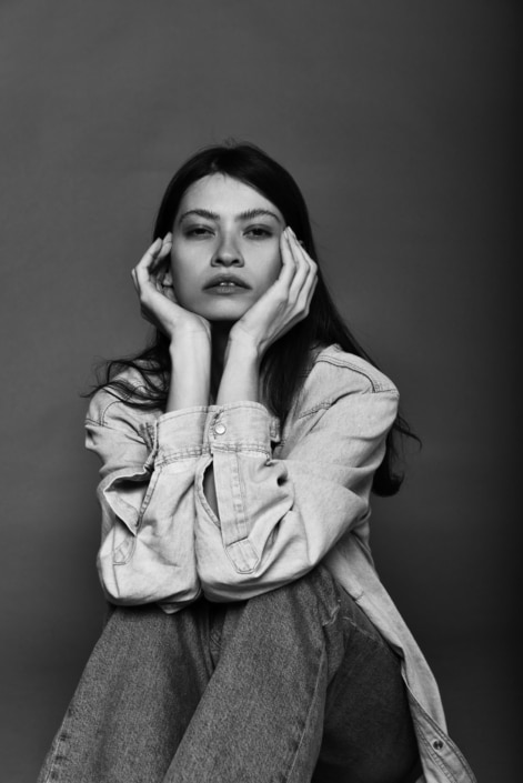 Agenzia Modelle Brescia &bull; THAISA R &bull; Fotomodella Influencer, WOMEN, Fotomodella Legs / Hand, Fotomodella Over 30