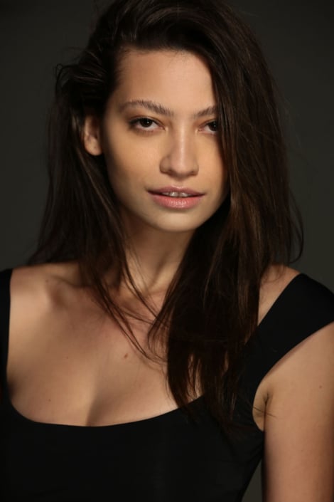 Agenzia Modelle Brescia &bull; THAISA R &bull; Fotomodella Influencer, WOMEN, Fotomodella Legs / Hand, Fotomodella Over 30