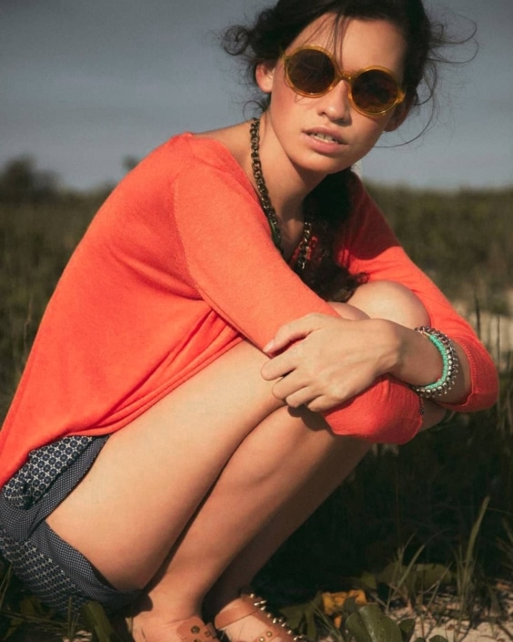 Agenzia Modelle Brescia • THAISA R • Fotomodella Influencer, WOMEN, Fotomodella Legs / Hand, Fotomodella Over 30