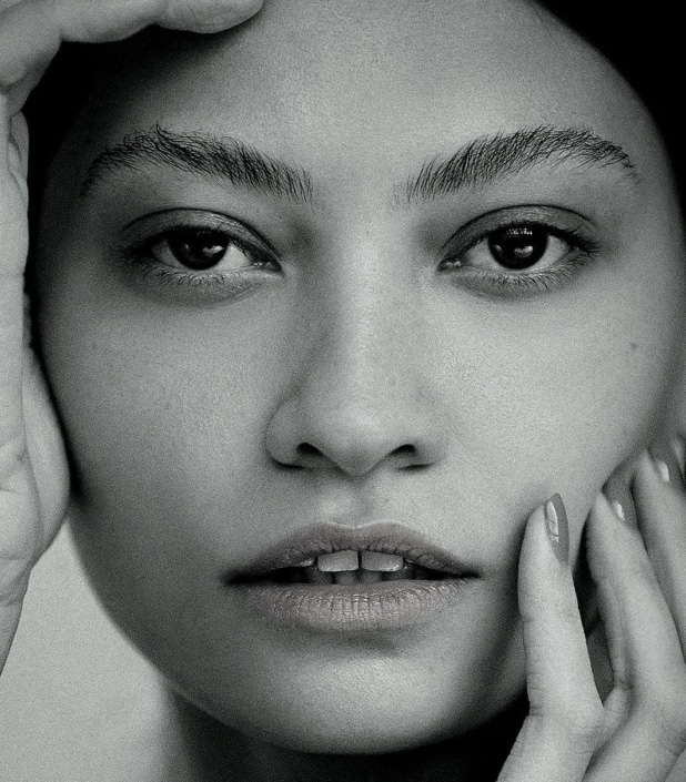 Agenzia Modelle Brescia • THAISA R • Fotomodella Influencer, WOMEN, Fotomodella Legs / Hand, Fotomodella Over 30