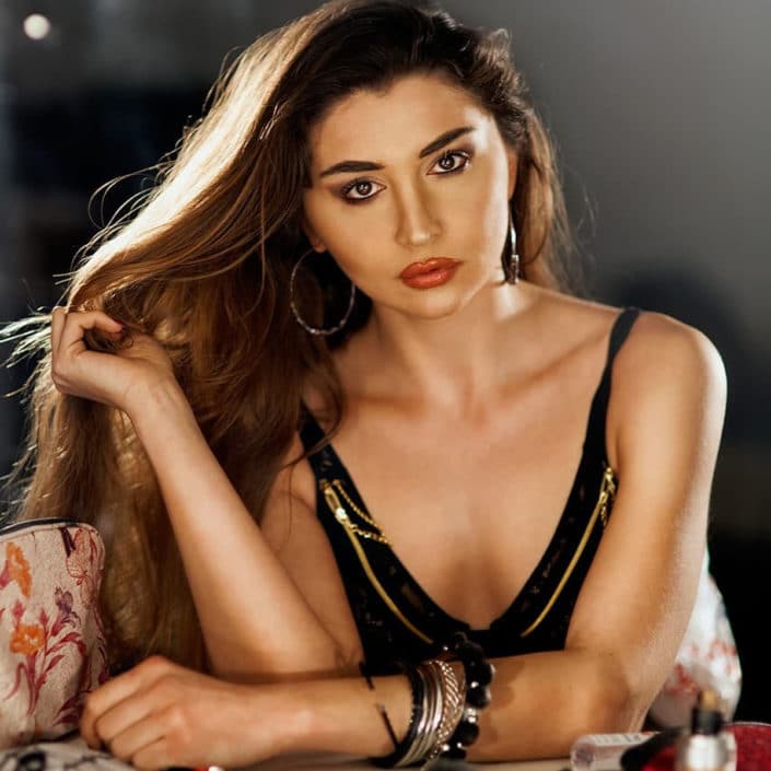 Agenzia Modelle Brescia • Valentina M • Fotomodella Influencer, Fotomodella Over 20, FIT