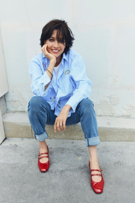 Agenzia Modelle Brescia • Valerie G • SILVER, Fotomodella Over 40, Fotomodella Over 50, Fotomodella Over 60, Fotomodella Over 70, PIEDE/SHOES 37