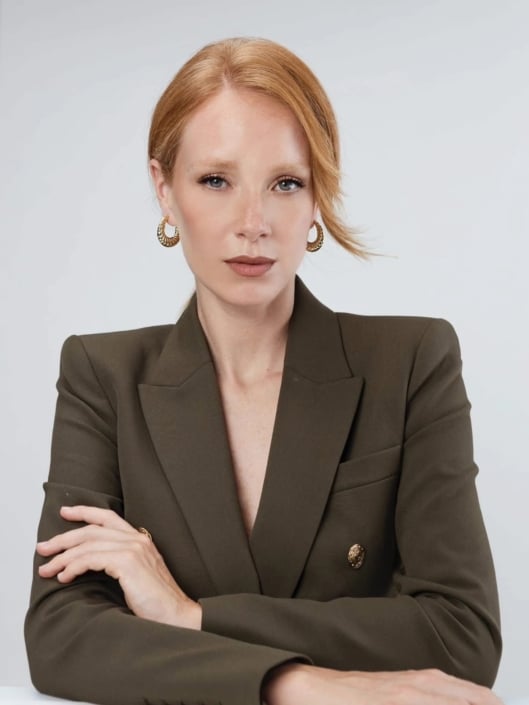 Agenzia Modelle Brescia • VANESSA B • Fotomodella Influencer, WOMEN, Fotomodella Legs / Hand, Fotomodella Over 30