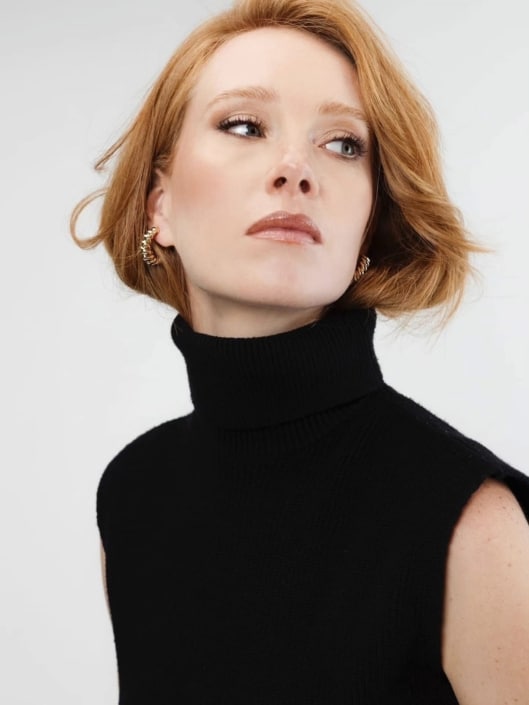 Agenzia Modelle Brescia • VANESSA B • Fotomodella Influencer, WOMEN, Fotomodella Legs / Hand, Fotomodella Over 30