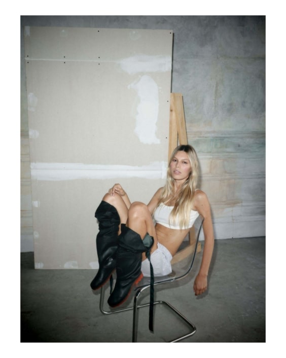 Agenzia Modelle Brescia • VIRGINIA A • Fotomodella Influencer, WOMEN, Fotomodella Legs / Hand, Fotomodella Over 30, Fotomodella Over 20