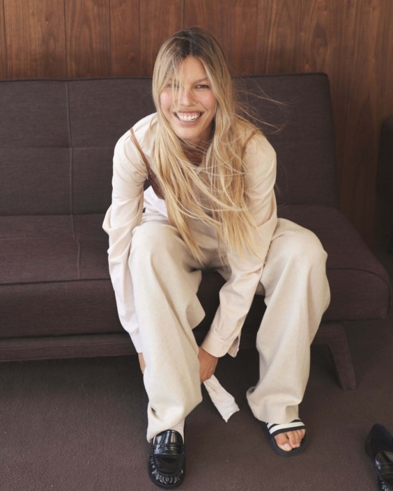 Agenzia Modelle Brescia • VIRGINIA A • Fotomodella Influencer, WOMEN, Fotomodella Legs / Hand, Fotomodella Over 30, Fotomodella Over 20