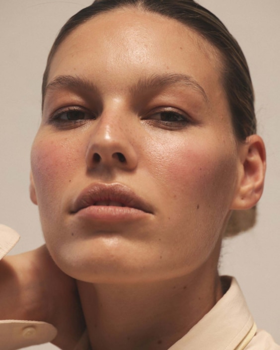 Agenzia Modelle Brescia • VIRGINIA A • Fotomodella Influencer, WOMEN, Fotomodella Legs / Hand, Fotomodella Over 30, Fotomodella Over 20