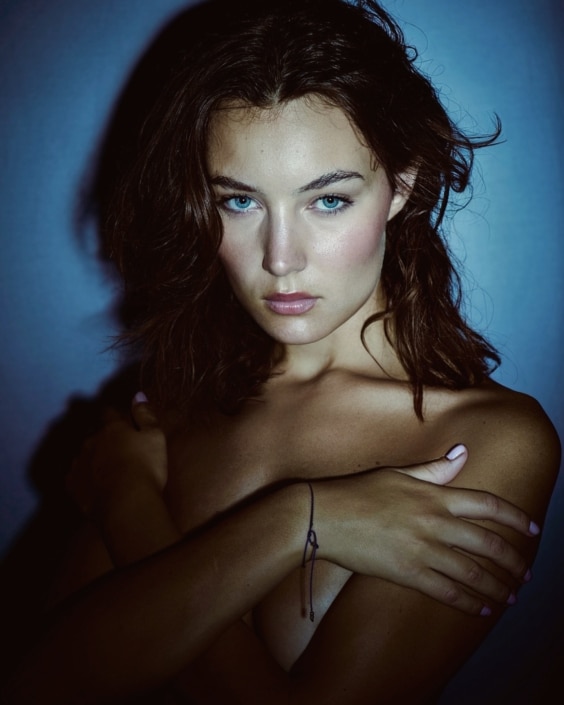 Agenzia Modelle Brescia &bull; ALESSIA AC &bull; Fotomodella Influencer, WOMEN, Fotomodella Legs / Hand, Fotomodella Di Colore, Fotomodella Over 30