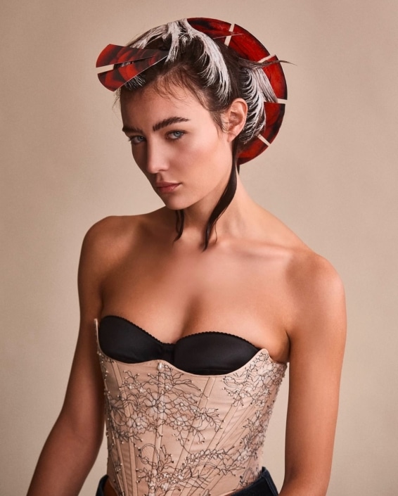 Agenzia Modelle Brescia &bull; ALESSIA AC &bull; Fotomodella Influencer, WOMEN, Fotomodella Legs / Hand, Fotomodella Di Colore, Fotomodella Over 30