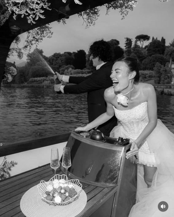 Agenzia Modelle Brescia &bull; ALESSIA AC &bull; Fotomodella Influencer, WOMEN, Fotomodella Legs / Hand, Fotomodella Di Colore, Fotomodella Over 30