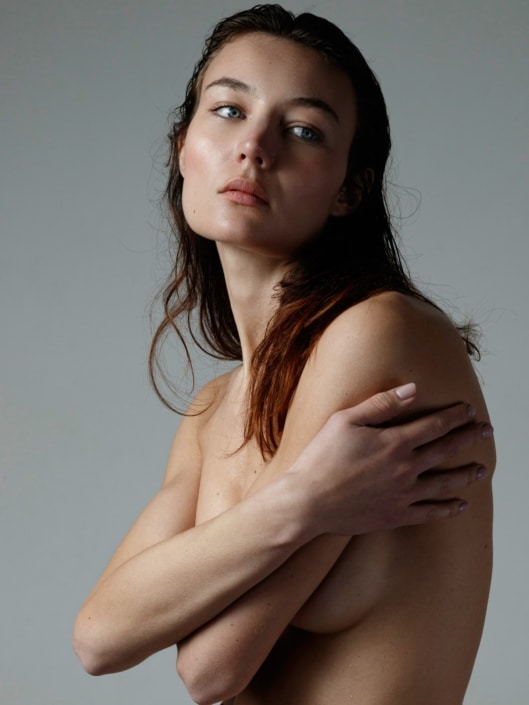 Agenzia Modelle Brescia &bull; ALESSIA AC &bull; Fotomodella Influencer, WOMEN, Fotomodella Legs / Hand, Fotomodella Di Colore, Fotomodella Over 30