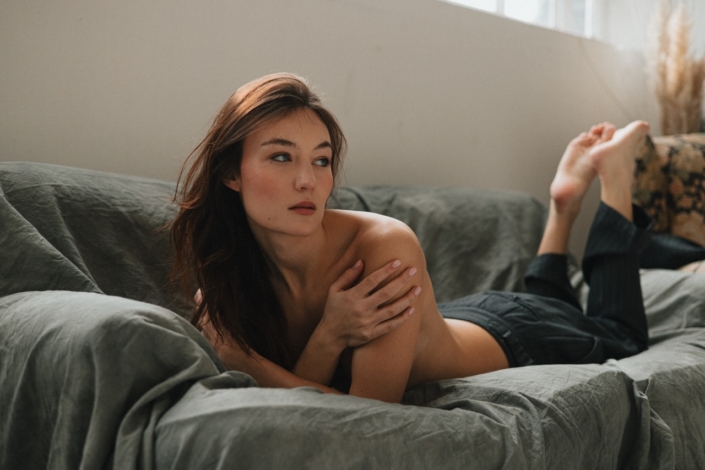 Agenzia Modelle Brescia &bull; ALESSIA AC &bull; Fotomodella Influencer, WOMEN, Fotomodella Legs / Hand, Fotomodella Di Colore, Fotomodella Over 30