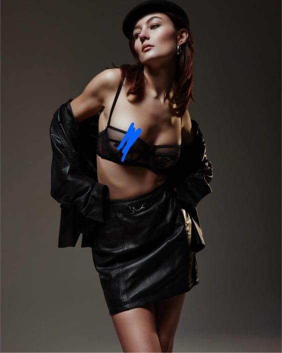 Agenzia Modelle Brescia &bull; ALESSIA AC &bull; Fotomodella Influencer, WOMEN, Fotomodella Legs / Hand, Fotomodella Di Colore, Fotomodella Over 30