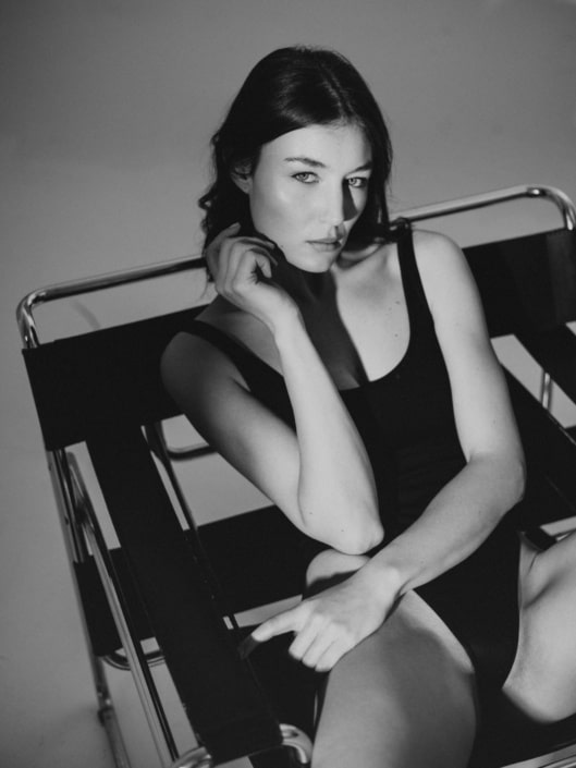 Agenzia Modelle Brescia &bull; ALESSIA AC &bull; Fotomodella Influencer, WOMEN, Fotomodella Legs / Hand, Fotomodella Di Colore, Fotomodella Over 30